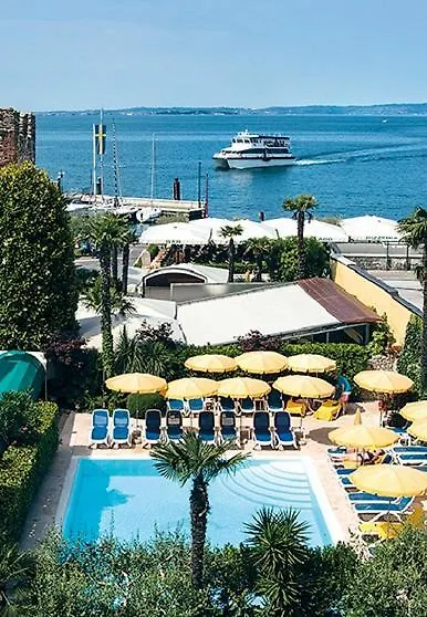 Hotel Catullo Μπαρντολίνο